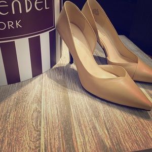 Working girl pumps. Nine West